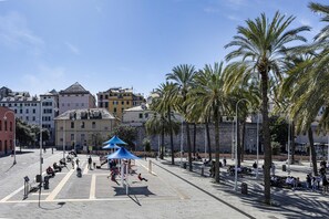 Room - Alle Mura del Molo Apartment by Wonderful Italy (Genoa)