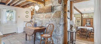 Historic Farmhouse Homestead in an idyllic, countryside setting