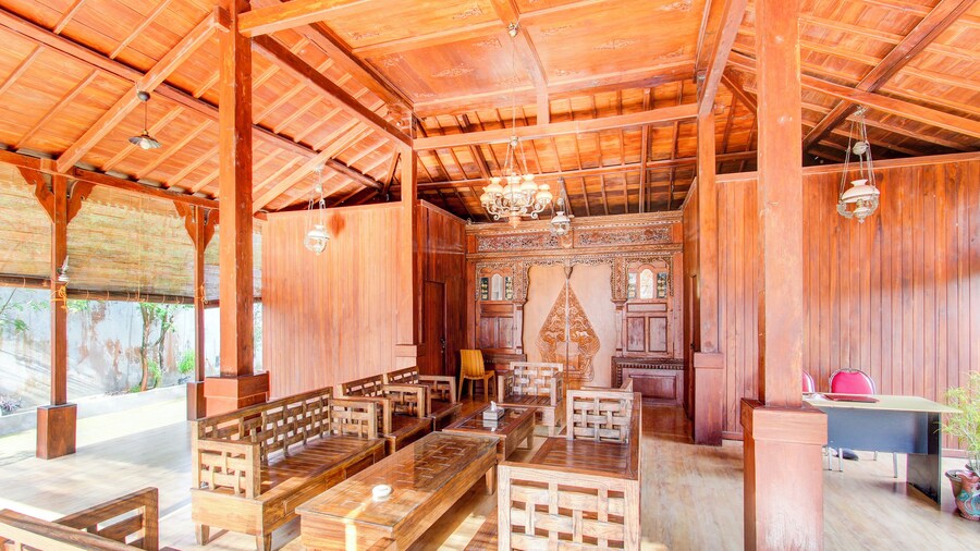 Capital O 93842 Jowo Segoro ResortNearPantai Sepanjang