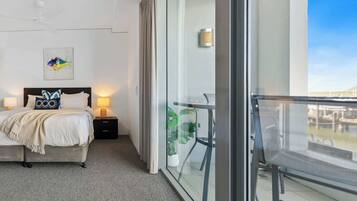 1 soverom, skrivebord, strykejern/-brett og wi-fi