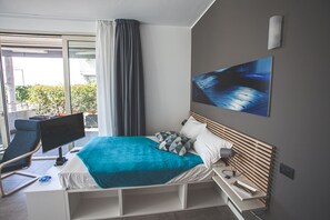 1 bedroom, iron/ironing board, WiFi, bed sheets - Apartaments KITA HOUSE in Bergamo (Bergamo)
