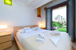 2 slaapkamers, een kluis op de kamer, een strijkplank/strijkijzer