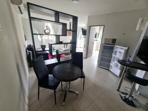 Suite | Memory foam beds, in-room safe, individually decorated - 503 Moderno Aparta-Suite en Versalles Tipo Loft - Cali Tower Suites & Lofts (Cali)