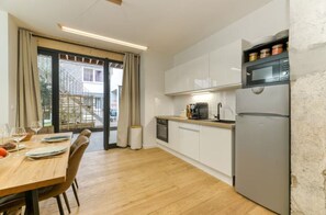 Private kitchen - Loft Dans le Jardin/ 4 Personnes (Grenoble)