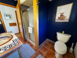 Hair dryer, towels - Garden Terrace, Steps from Downtown Bayfield (Bayfield)