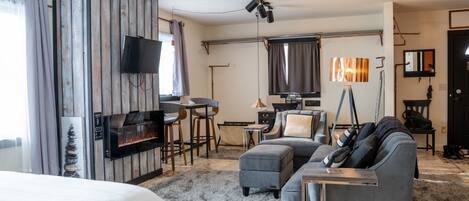 1 habitación, escritorio, wifi gratis y ropa de cama