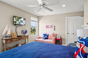4 bedrooms, desk, iron/ironing board, travel crib