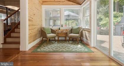 Elegant Home Away: Hot Tub, Game Room, Kid Friendly!