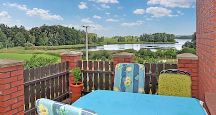 Schönes Haus in Carpin mit Seeblick