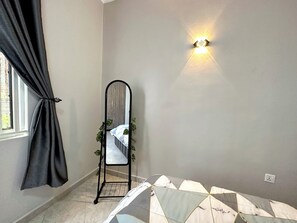 1 chambre, fer et planche à repasser, Wi-Fi, draps fournis