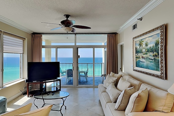 TV, DVD-spiller og stereoanlegg