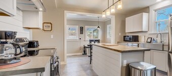 Hotel Heritage | Historic Sites | Dog Friendly/BBQ