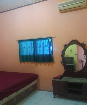 Kamar Double | Wi-Fi gratis dan seprai linen