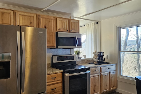 Frigorífic, microones, forn i placa de cuina