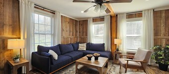 Charming Farmhouse in Oneonta, NY, 2 Mins away from Cooperstown All Star Village