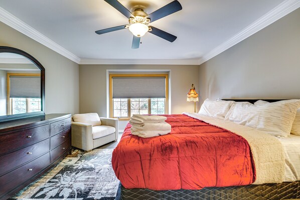 House (3 Bedrooms) | Interior