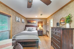 Apartment (0 Bedroom) | Interior - Rustic River Cabin w/ Dock + Covered Deck! (Waco)