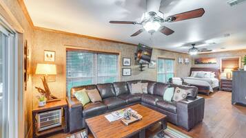 Apartment (0 Bedroom) | Bahagian dalam