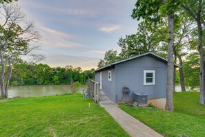 Apartment (0 Bedroom) | Interior - Rustic River Cabin w/ Dock + Covered Deck! (Waco)