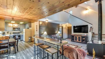 單棟房屋 (3 Bedrooms) | 內部