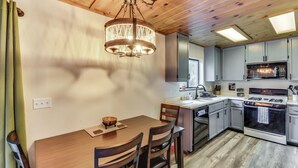 บ้านพัก (3 Bedrooms) | ภายใน
