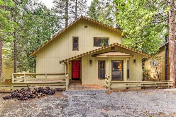2 Mi To Mi-wuk Village: Cabin W/ Large Deck - California