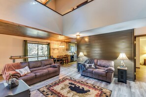 House (3 Bedrooms) | Interior - 2 Mi to Mi-wuk Village: Cabin w/ Large Deck (Mi-Wuk Village)