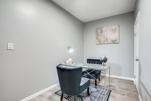 Apartment (4 Bedrooms) | Interior - Philadelphia Gem: Walk to Temple University (Philadelphia)
