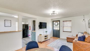 House (1 Bedroom) | Interior