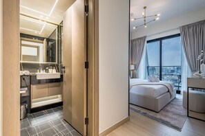 1 bedroom, iron/ironing board, free WiFi, bed sheets - Beautiful 1BR apartment at Binghatti Heights, JVC by Deluxe Holiday Homes (Dubai)