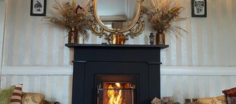 Blend of historic elegance and modern comfort. Family and Pets-Friendly.