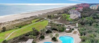1164 Beach Walker - Adorable oceanfront, just steps to the beach and pool!