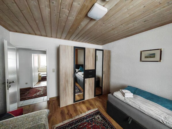 2 quartos, Wi-Fi de cortesia, roupa de cama