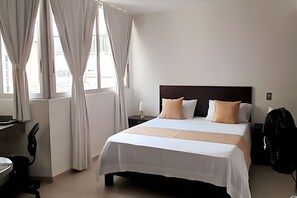 1 Schlafzimmer, Bügeleisen/Bügelbrett, Internetzugang