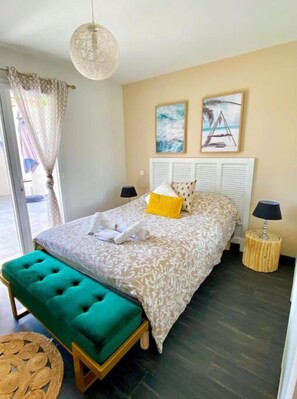 5 bedrooms, in-room safe, iron/ironing board, travel cot - Bienvenue à la Villa Cottajolo en Corse Pour Passer vos Plus Belles Vacances ! (Ghisonaccia)