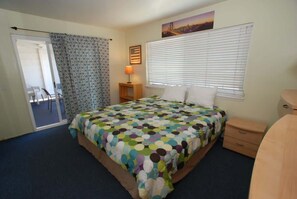 4 slaapkamers, een strijkplank/strijkijzer, gratis wifi, beddengoed
