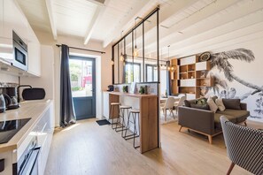 Interior - Coastal paradise – House with sea view in Loguivy (Ploubazlanec)