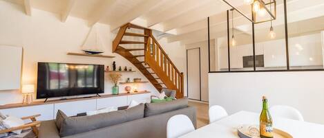 Télévision, espaces bureaux