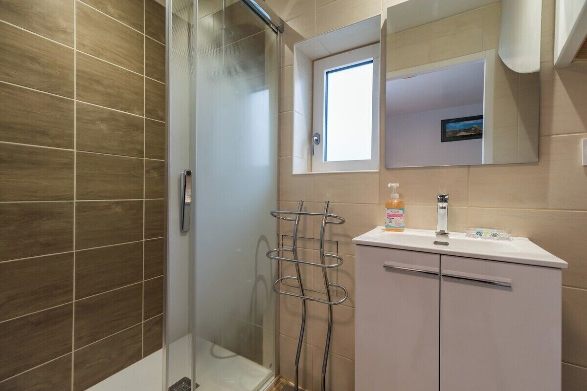 Bruser, hårtørrer, håndklæder