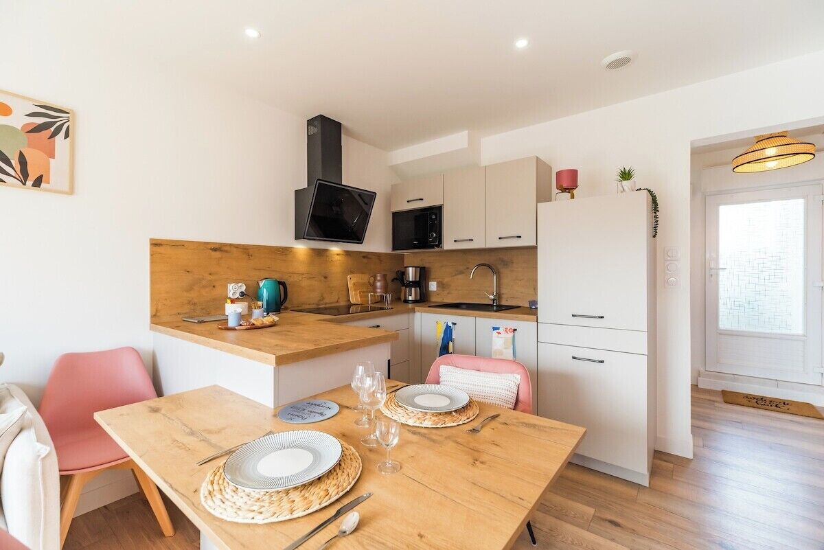 Réfrigérateur, micro-ondes, four, lave-vaisselle