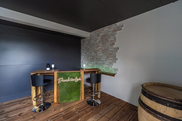Bar (en la propiedad)