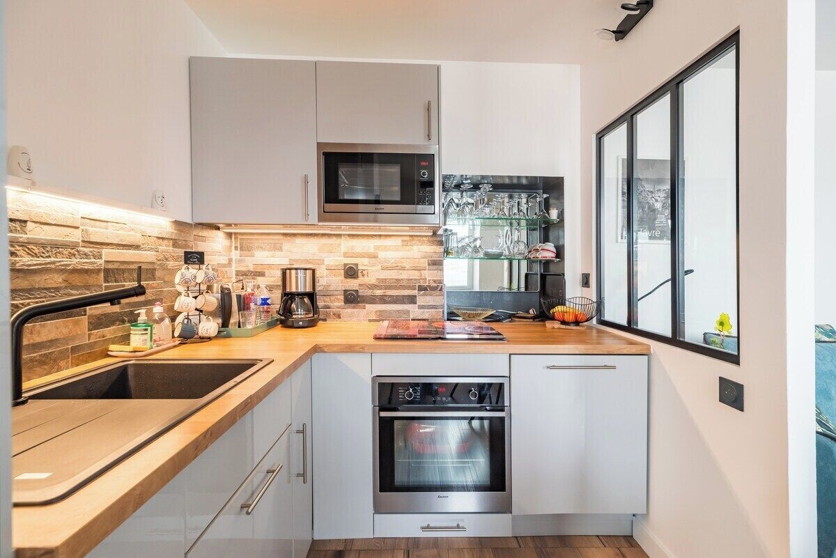 Refrigerador, microondas, horno y lavavajillas 