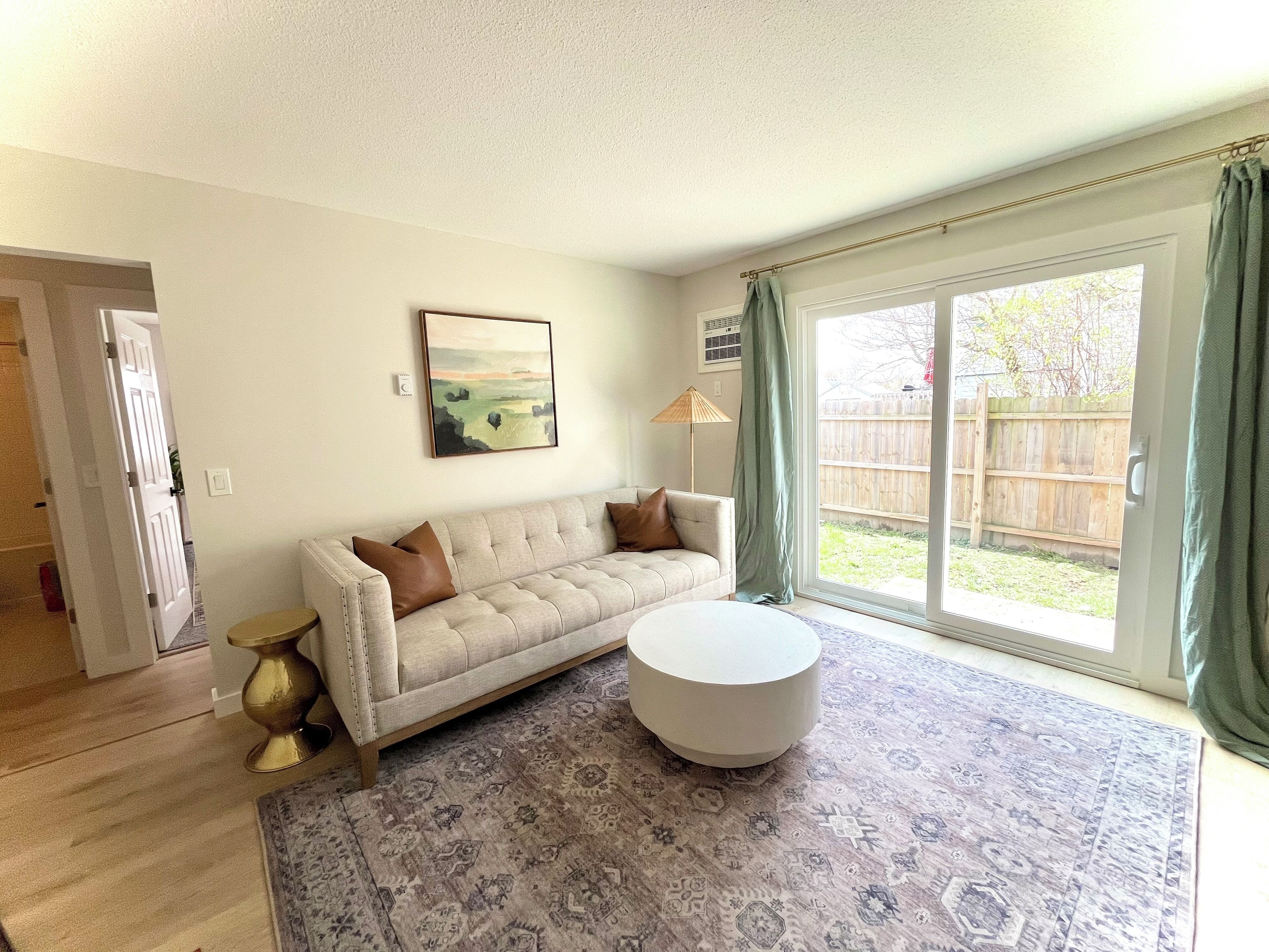 Lovely Suburban Retreat Near Blue Creek and Oak Openings Metroparks