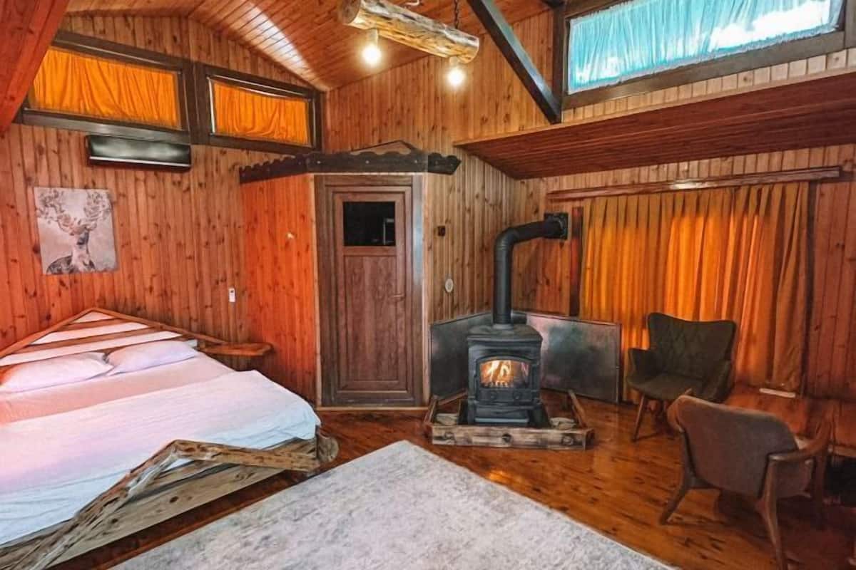 1 bedroom, Egyptian cotton sheets, premium bedding, minibar