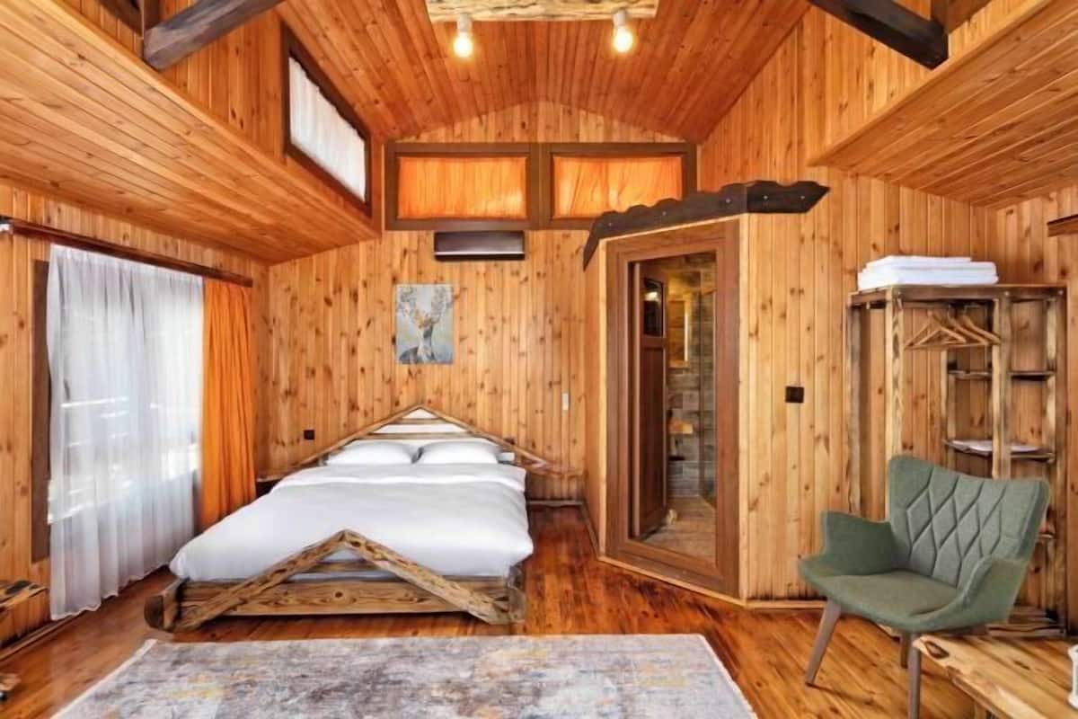 1 bedroom, Egyptian cotton sheets, premium bedding, minibar