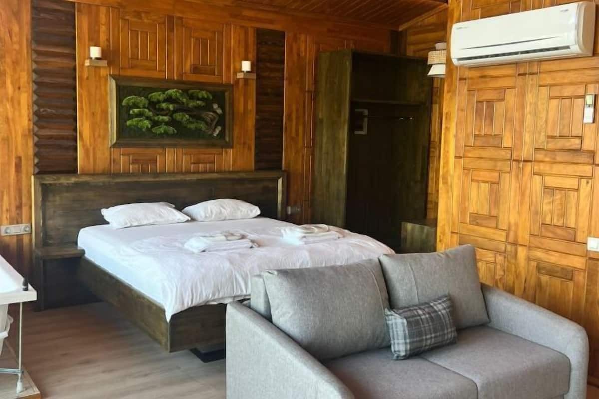 1 bedroom, Egyptian cotton sheets, premium bedding, minibar