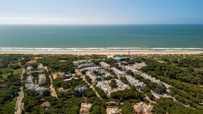 Beach - 2 BDR House W/Terrace in Praia Verde by LovelyStay (Altura)