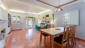 TV - 2 BDR House W/Terrace in Praia Verde by LovelyStay (Altura)