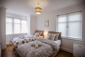 2 soverom, strykejern/-brett, wi-fi og sengetøy