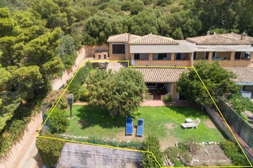 Sea View with Garden, 2 min walk from the Beach, reachable with a 2-minute walk